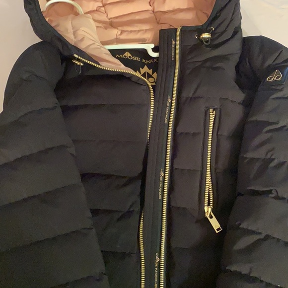I’m selling mii bby moose knuckle coat she only try I’d it on can’t fit it women - Picture 4 of 7